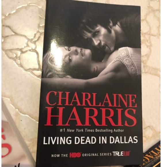 Lot of 4 books by Charlaine Harris (True Blood) and Danielle Steel - Picture 3 of 5